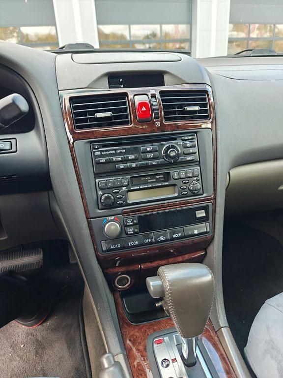 Gebraucht Nissan Maxima 200 PS (147 kW) 2000 Silber Limousine