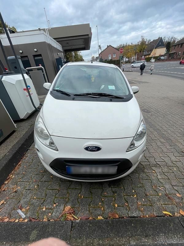 Gebraucht Ford Ka 70 PS (51 kW) 2009 Weiß Kleinwagen