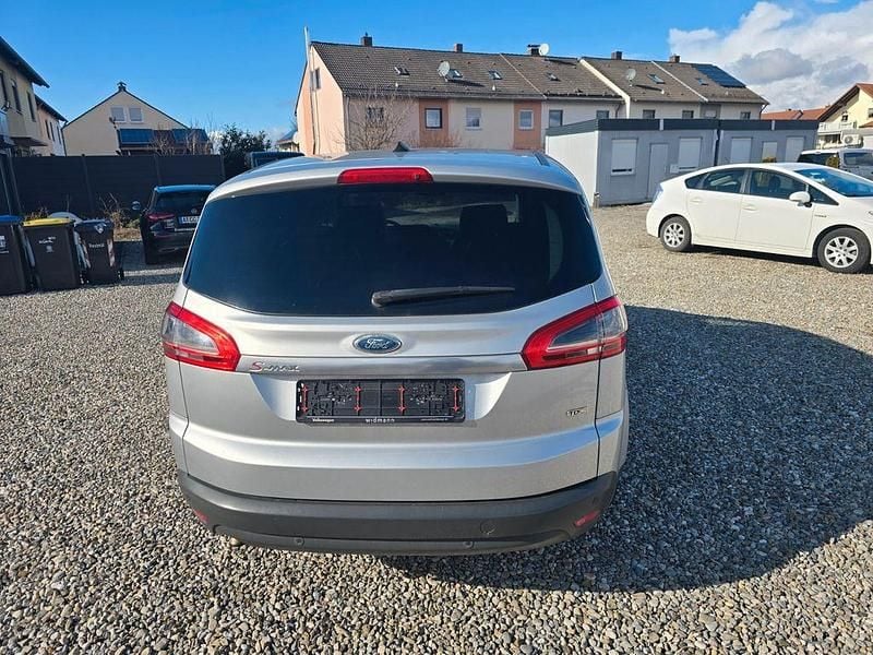 Gebraucht Ford Galaxy 163 PS (119 kW) 2010 Grau Van / Kleinbus