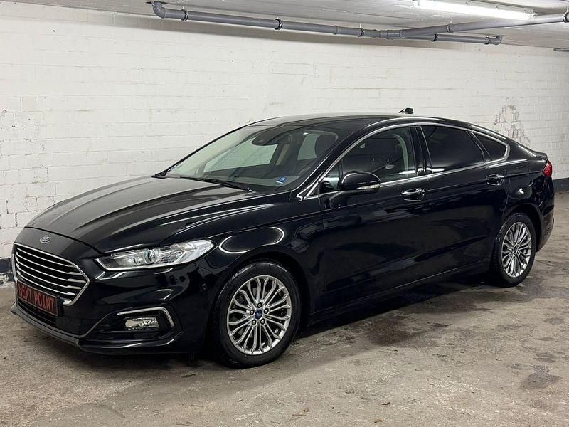 Gebraucht Ford Mondeo Titanium 150 PS (110 kW) 2022 Schwarz Limousine