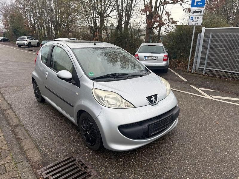 Gebraucht Peugeot 107 Filou 68 PS (50 kW) 2006 Kleinwagen