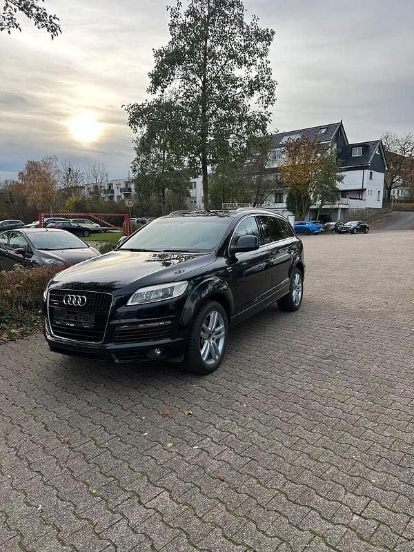 Schwarz Gebraucht 2009 Audi Q7 S-Line SUV | 8.999 € - Bild 1/4