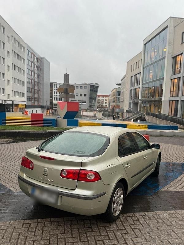 Gebraucht Renault Laguna II 135 PS (99 kW) 2005 Silber Limousine