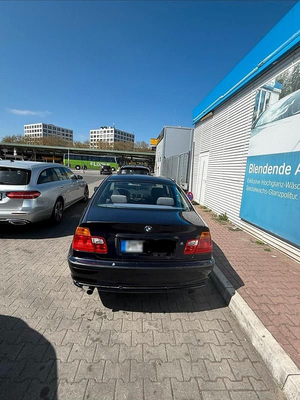 Usata BMW 2000 2000 Blu Berlina