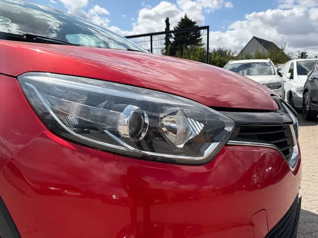 Gebraucht Renault Captur 118 PS (86 kW) 2016 Rot SUV