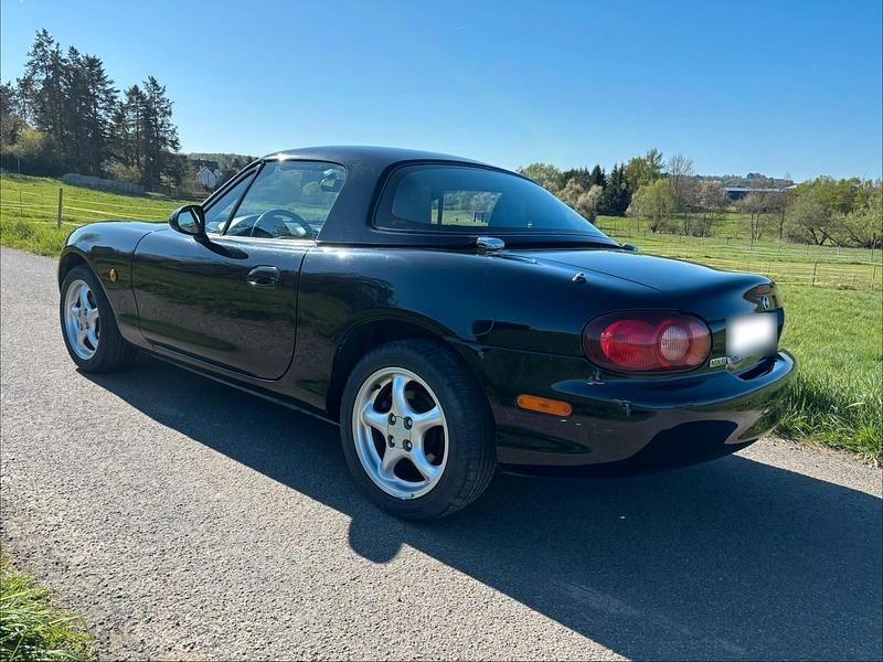 Usata Mazda MX5 110 CV (80 kW) 2001 Nero Cabrio