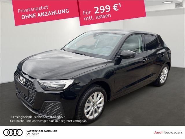 Mythosschwarz metallic Neu 2025 Audi A1 Limousine | 25.690 € (Guter Preis) - Bild 1/4