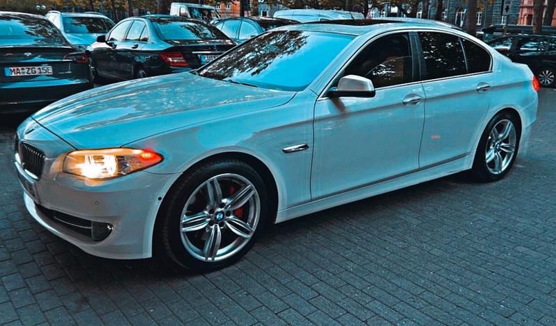 Weiß Gebraucht 2012 BMW 535 Limousine | 17.000 € (Etwas zu teuer) - Bild 1/4
