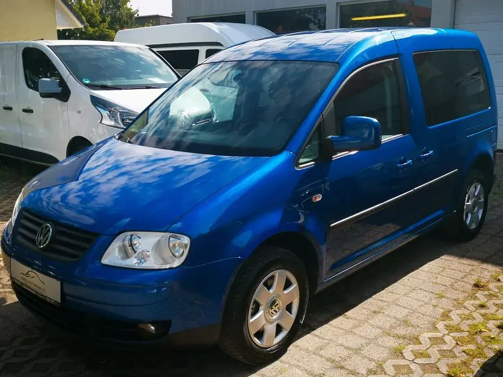 Gebraucht VW Caddy Team 102 PS (75 kW) 2010 Blau Van / Kleinbus