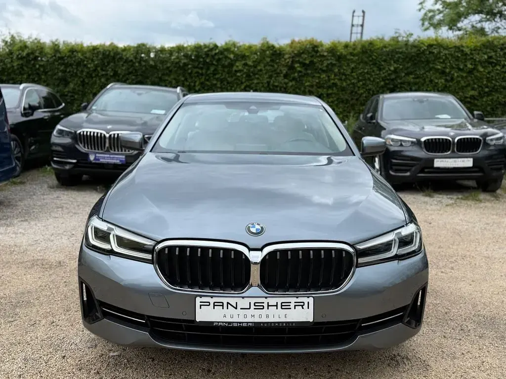 Gebraucht BMW 520 190 PS (139 kW) 2020 Blau Kombi