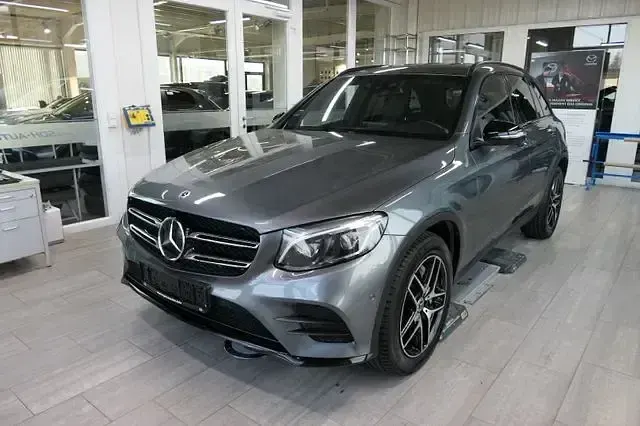Gebraucht Mercedes GLC250 AMG line 204 PS (150 kW) 2018 Grau SUV