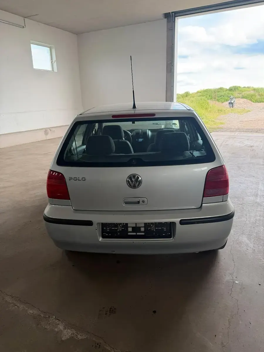 Occasion VW Polo 60 ch (44 kW) 2000 Argent Citadine