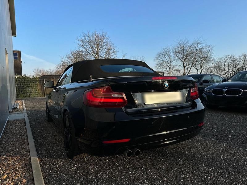 Gebraucht BMW 230 Advantage 252 PS (185 kW) 2016 Schwarz Cabrio