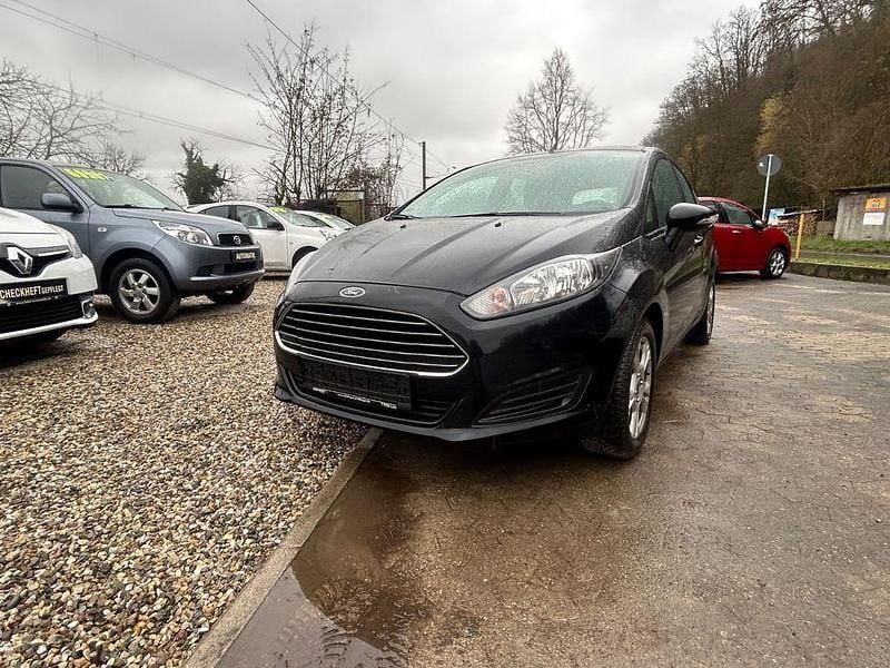 Gebraucht Ford Fiesta Trend 101 PS (74 kW) 2013 Schwarz Kleinwagen