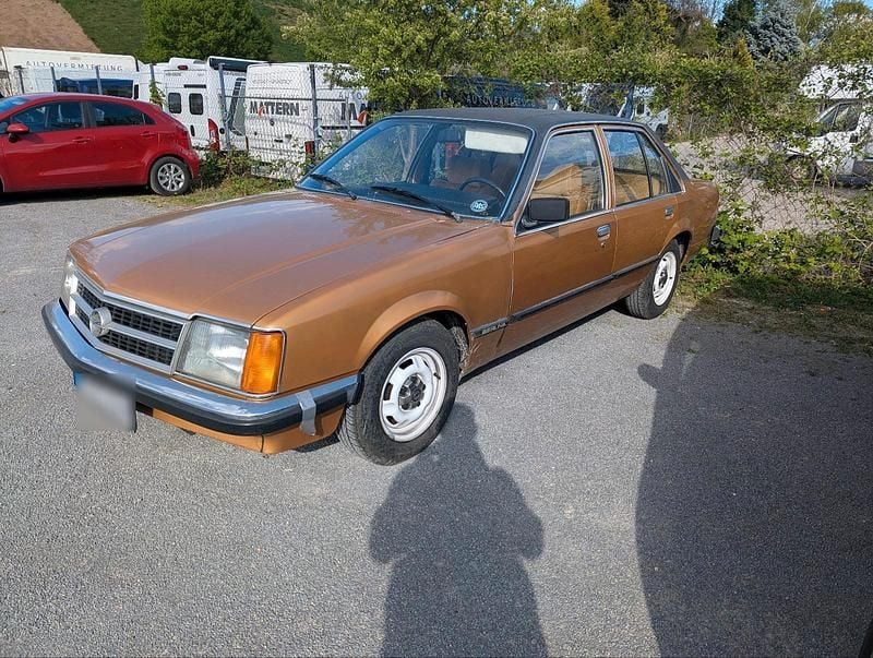 Second-hand Opel Commodore S 116 CP (85 kW) 1977 Auriu Coupe