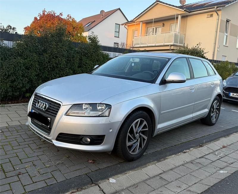 Silber Gebraucht 2009 Audi A3 Limousine | 7.500 € (Fairer Preis) - Bild 1/4