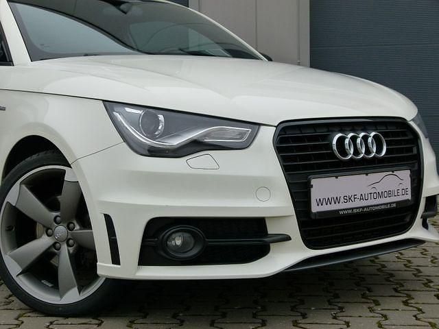 Gebraucht Audi A1 S-Line 185 PS (136 kW) 2011 Weiß Kleinwagen