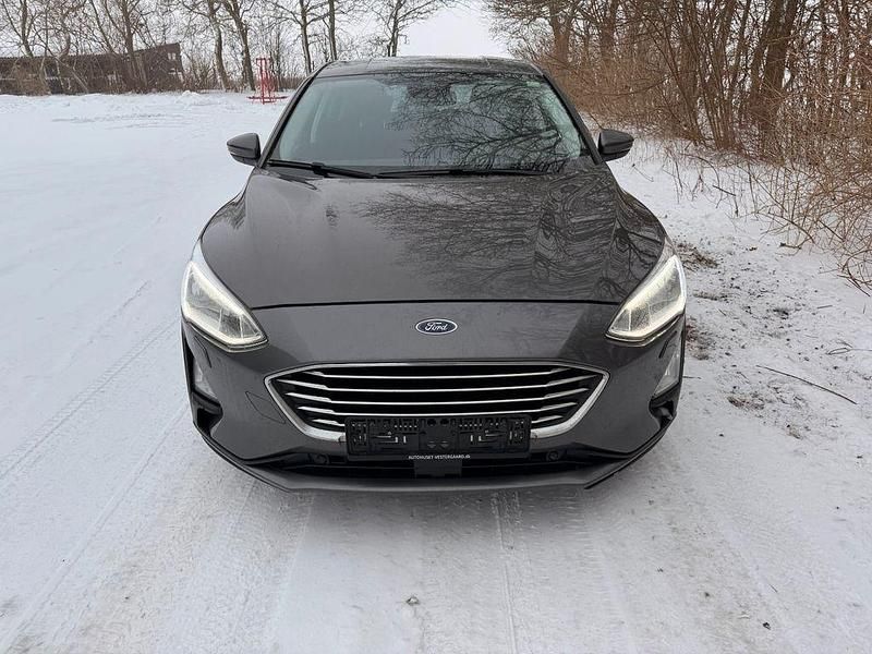 Gebraucht Ford Focus Titanium 120 PS (88 kW) 2018 Grau Limousine