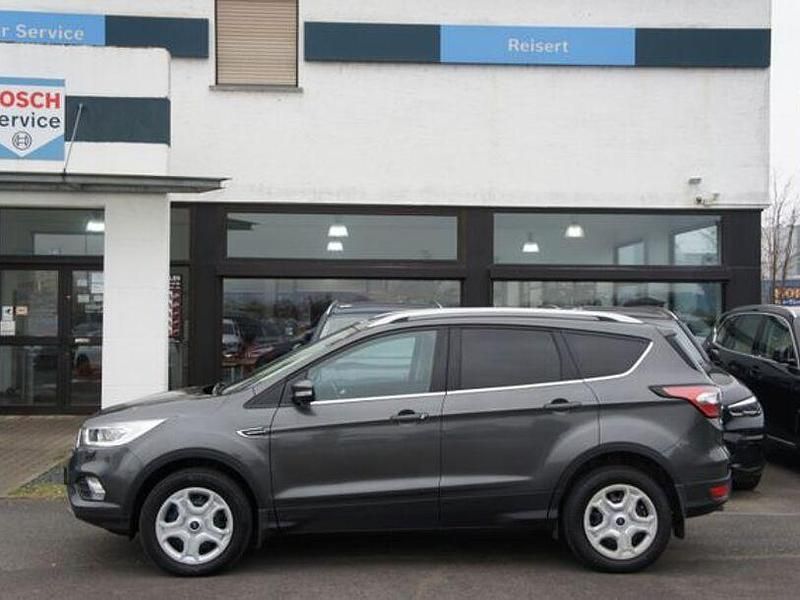 Gebraucht Ford Kuga 150 PS (110 kW) 2020 Magnetic SUV