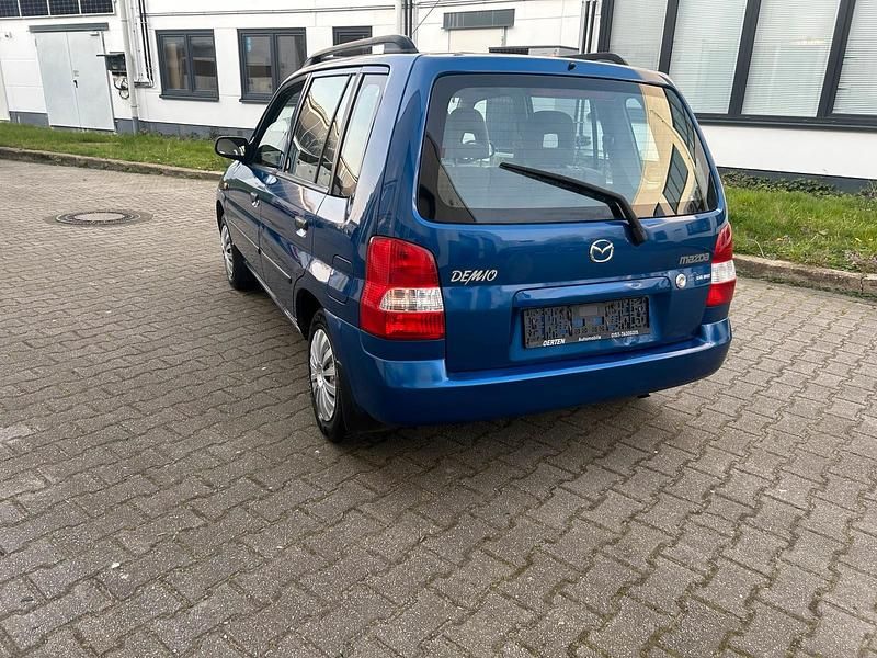 Brugt Mazda Demio 80 HK (58 kW) 2001 Blå Hatchback