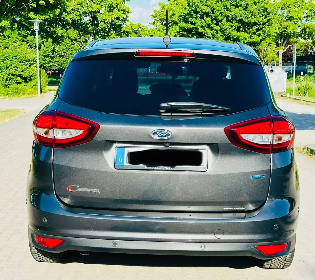 Gebraucht Ford C-MAX Titanium 125 PS (91 kW) 2018 Grau Van / Kleinbus
