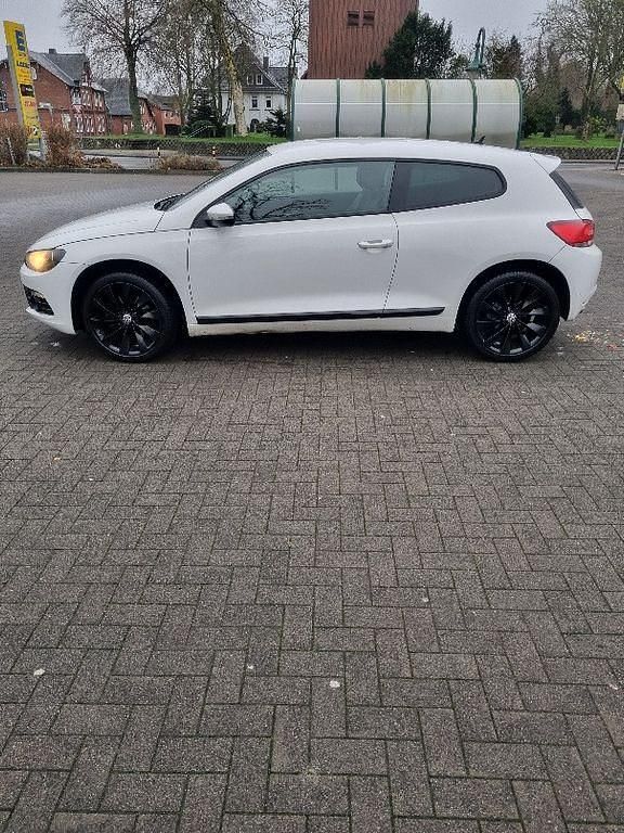 Weiß Gebraucht 2009 VW Scirocco Coupé | 4.900 € - Bild 1/4