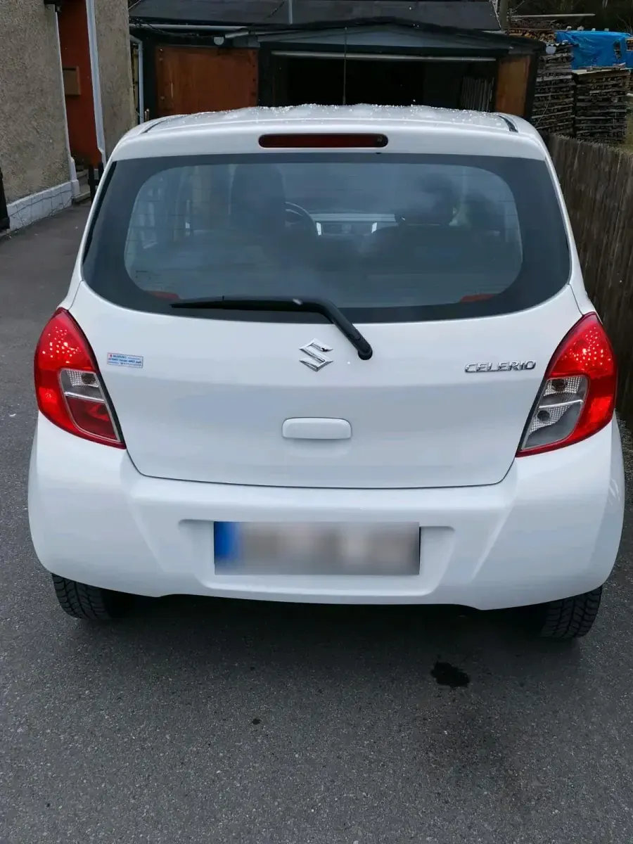 Gebraucht Suzuki Celerio 67 PS (49 kW) 2016 Weiß Kleinwagen