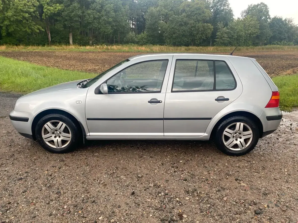 Gebraucht VW Golf IV 110 PS (80 kW) 2002 Silber Limousine