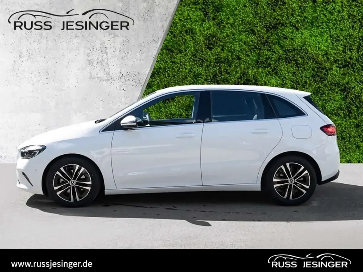 Gebraucht Mercedes B200 Progressive 163 PS (119 kW) 2025 Unilack polarweiß Kleinwagen
