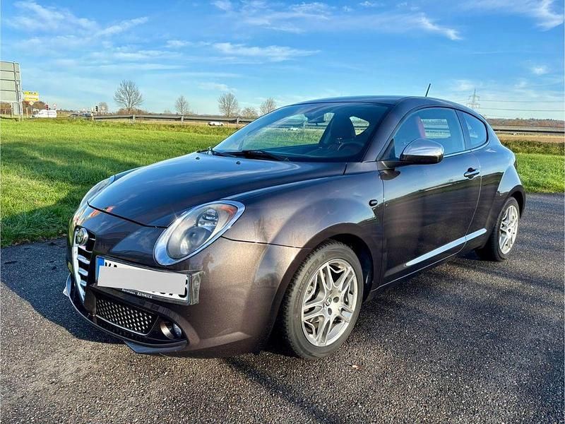 Grau Gebraucht 2014 Alfa Romeo MiTo Turismo Kleinwagen | 5.000 € (Guter Preis) - Bild 1/4