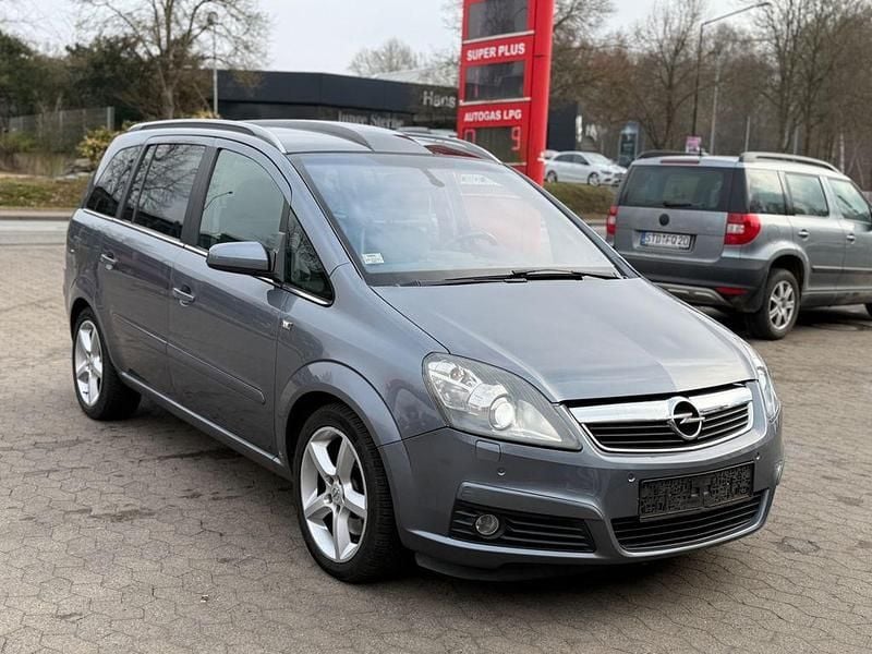 Gebraucht 2006 Opel Zafira Cosmo Van / Kleinbus | 4.990 € (Etwas zu teuer) - Bild 1/4