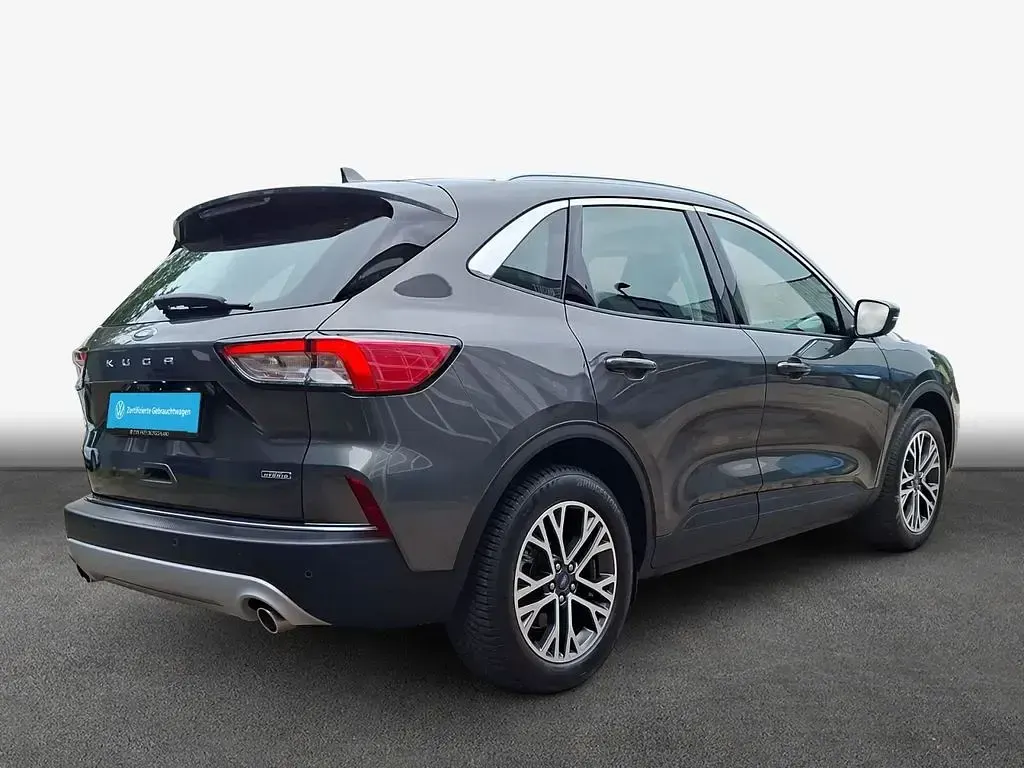 Gebraucht Ford Kuga Titanium 224 PS (164 kW) 2021 Grau SUV