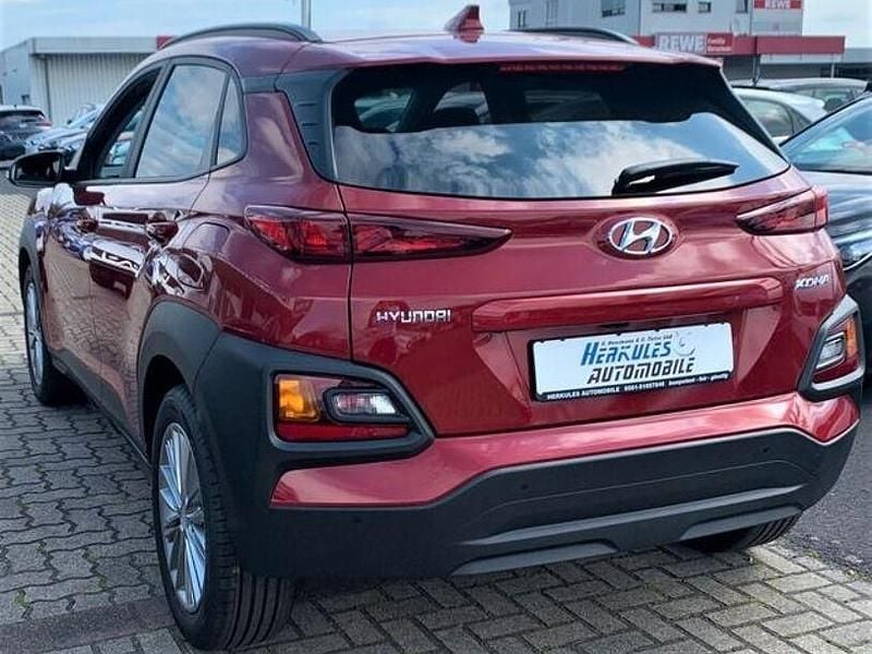 Gebraucht Hyundai Kona 120 PS (88 kW) 2018 Rot SUV