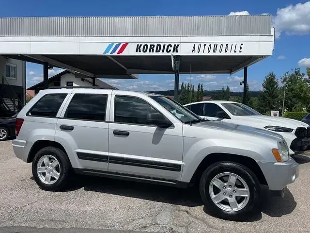 Gebraucht Jeep Grand Cherokee Laredo 231 PS (169 kW) 2007 Bright silver metallic SUV