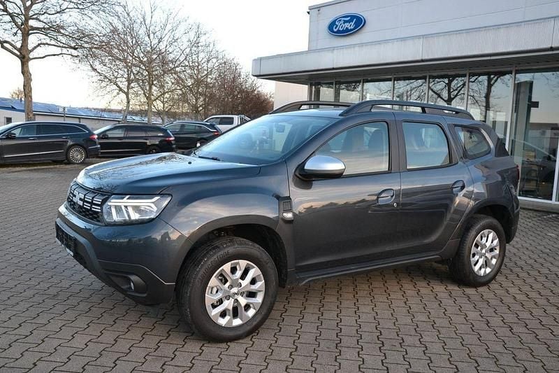 Grau Gebraucht 2023 Dacia Duster Expression SUV | 17.460 € (Fairer Preis) - Bild 1/4
