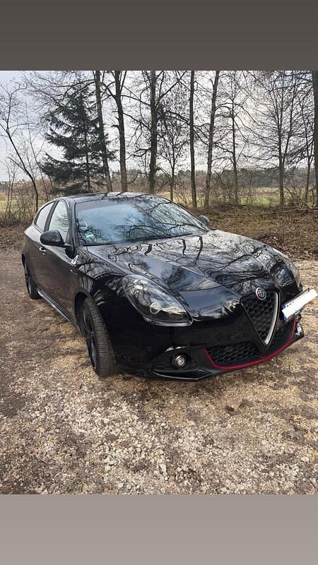 Gebraucht Alfa Romeo Giulietta 241 PS (177 kW) 2017 Schwarz Kleinwagen