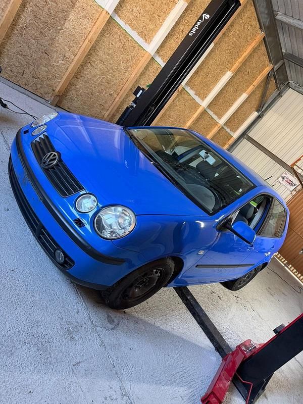 Blau Gebraucht 2002 VW Polo Kleinwagen | 2.100 € (Etwas zu teuer) - Bild 1/4