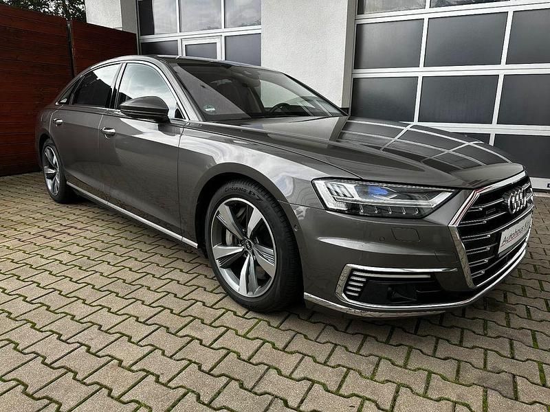 Grau Gebraucht 2020 Audi A8 Sport Limousine | 39.999 € (Fairer Preis) - Bild 1/4