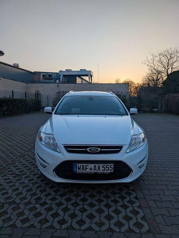 Gebraucht Ford Mondeo 116 PS (85 kW) 2013 Weiß Kombi