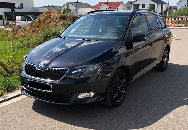 Schwarz Gebraucht 2015 Skoda Fabia Style Kombi | 6.950 € (Fairer Preis) - Bild 1/4