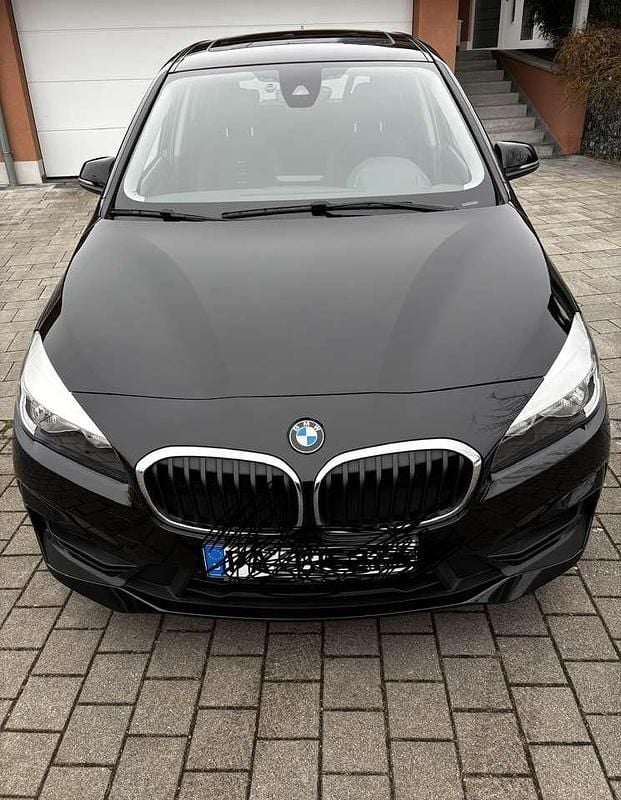 Gebraucht BMW 216 116 PS (85 kW) 2018 Schwarz Van / Kleinbus