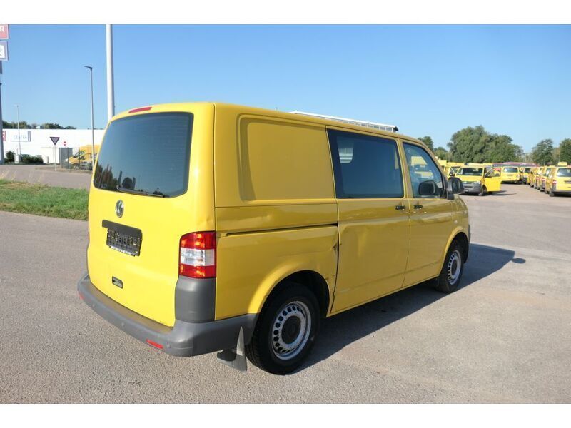Gebraucht VW T5 84 PS (61 kW) 2011 Ginstergelb r1032 Van