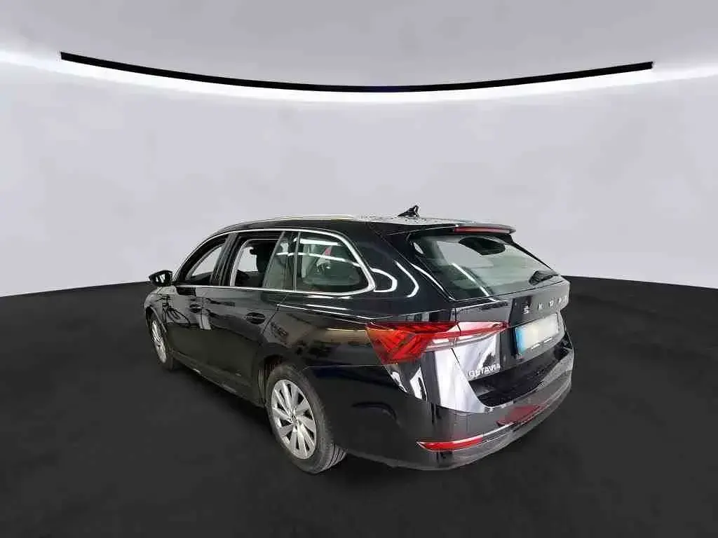 Gebraucht Skoda Octavia Style 150 PS (110 kW) 2024 Blackmagic perleffekt Kombi