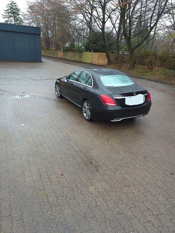 Gebraucht Mercedes C220 170 PS (125 kW) 2017 Schwarz Limousine