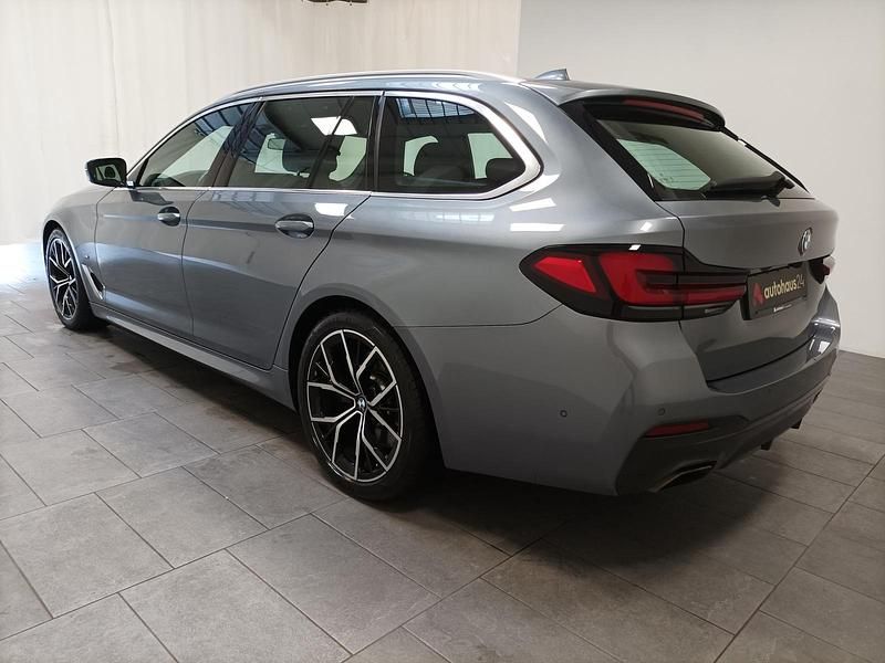 Gebraucht BMW 530 M Sport 286 PS (210 kW) 2021 Blau Kombi