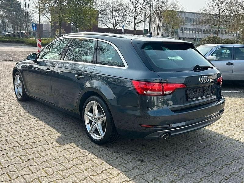 Gebraucht Audi A4 S-Line 150 PS (110 kW) 2017 Grau Kombi