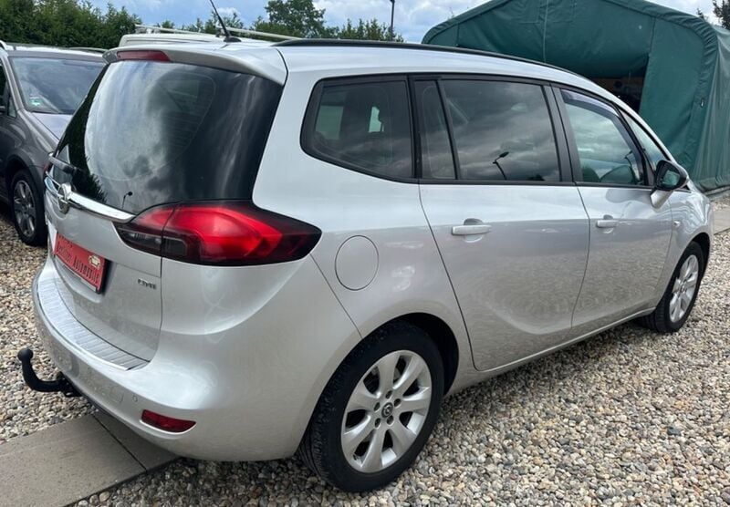 Gebraucht Opel Zafira 131 PS (96 kW) 2014 Silber Van / Kleinbus