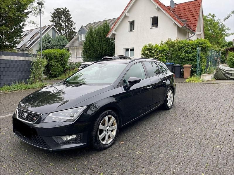 Schwarz Gebraucht 2014 Seat Leon ST FR Kombi | 6.999 € (Etwas zu teuer) - Bild 1/4