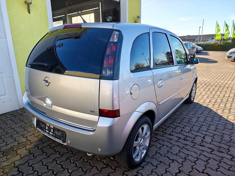 Gebraucht Opel Meriva 125 PS (91 kW) 2008 Silber Van / Kleinbus
