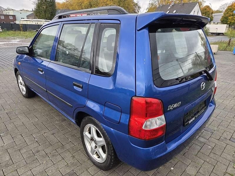 Gebraucht Mazda Demio 75 PS (55 kW) 2001 Blau Kleinwagen